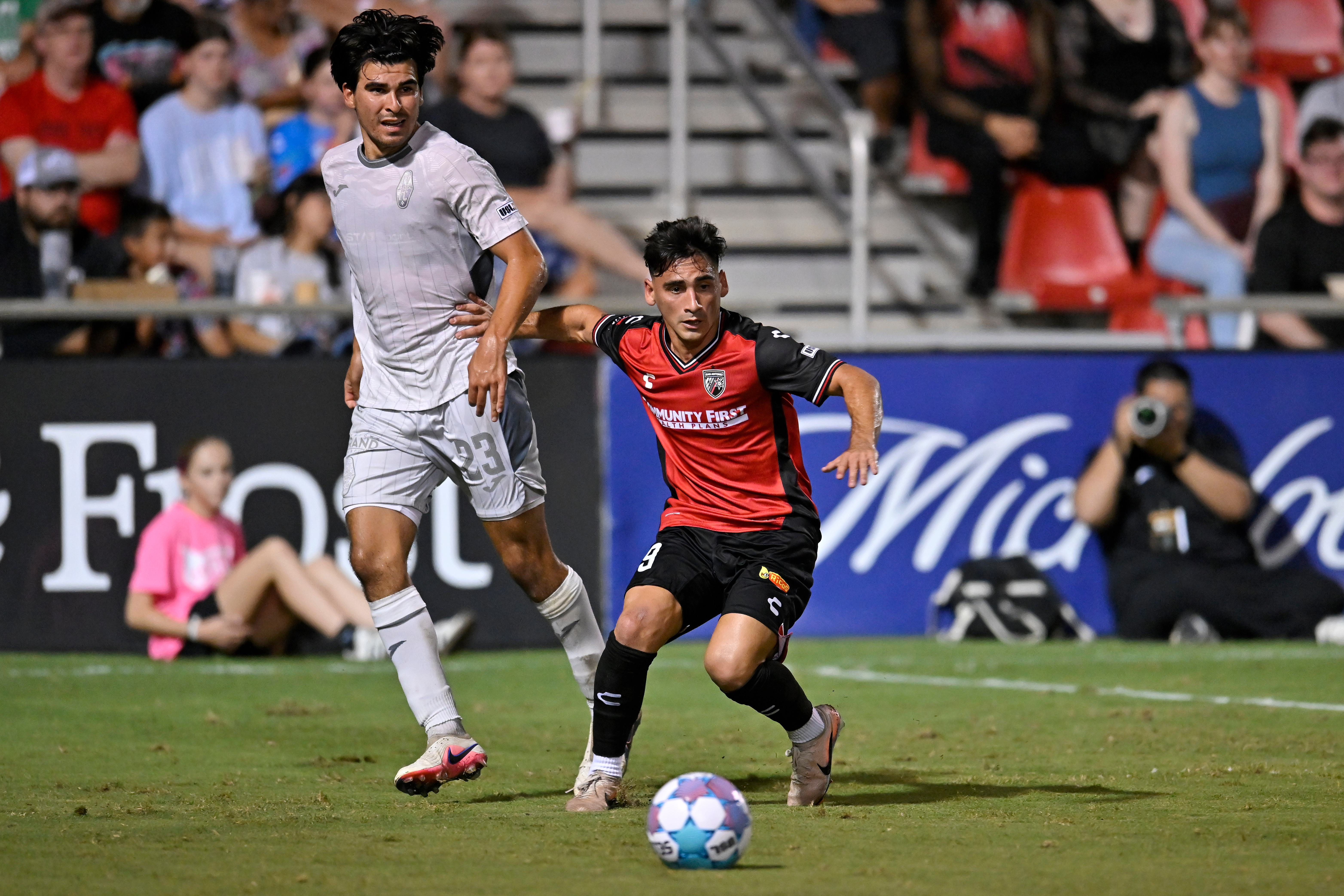 SAN ANTONIO FC FALLS TO LAS VEGAS LIGHTS FC, 2-1 featured image